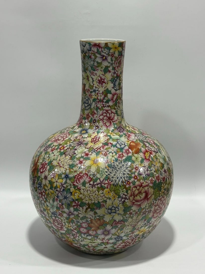 An Exquisite Chinese an enamel celestial vase (1 of 11)