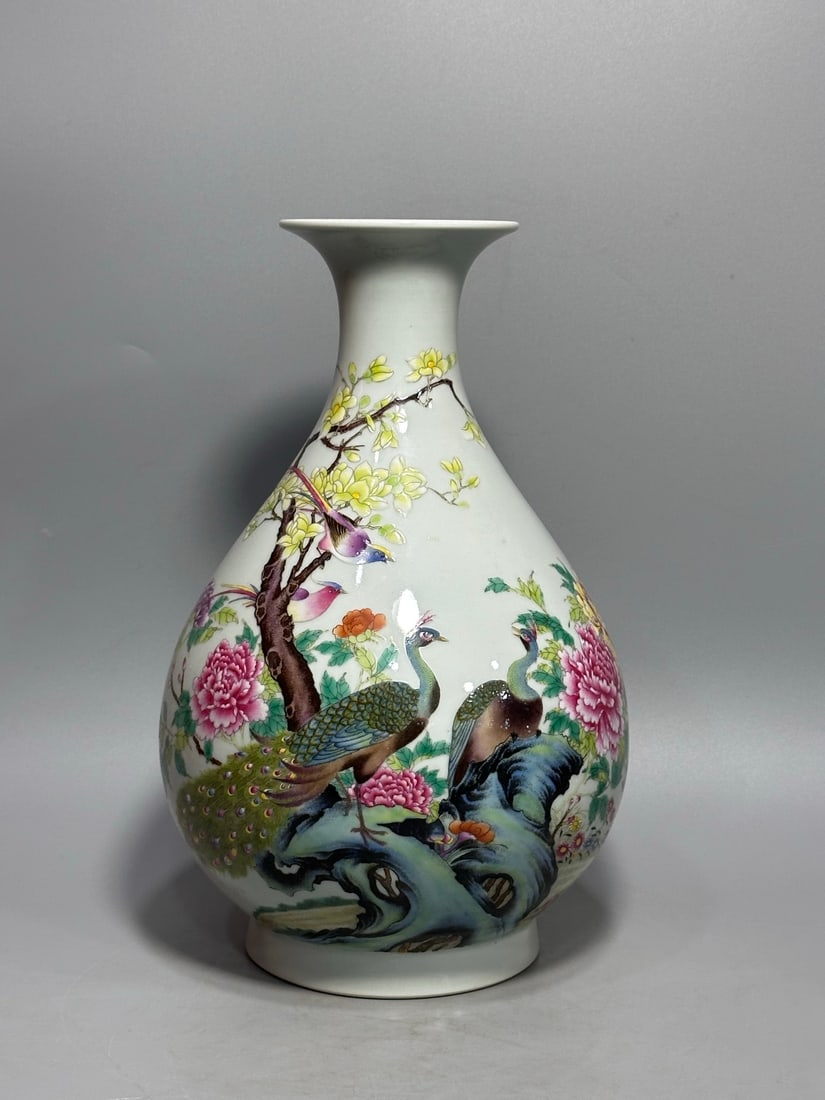 An Exquisite Chinese enamel flower bird and jade spring vase: Size: Height 30.5 cm - Diameter 19.5 cm |Materials: Porcelain |Style Dynasty: Qing dynasty |Inscription: Yongzheng Mark |Object: vase