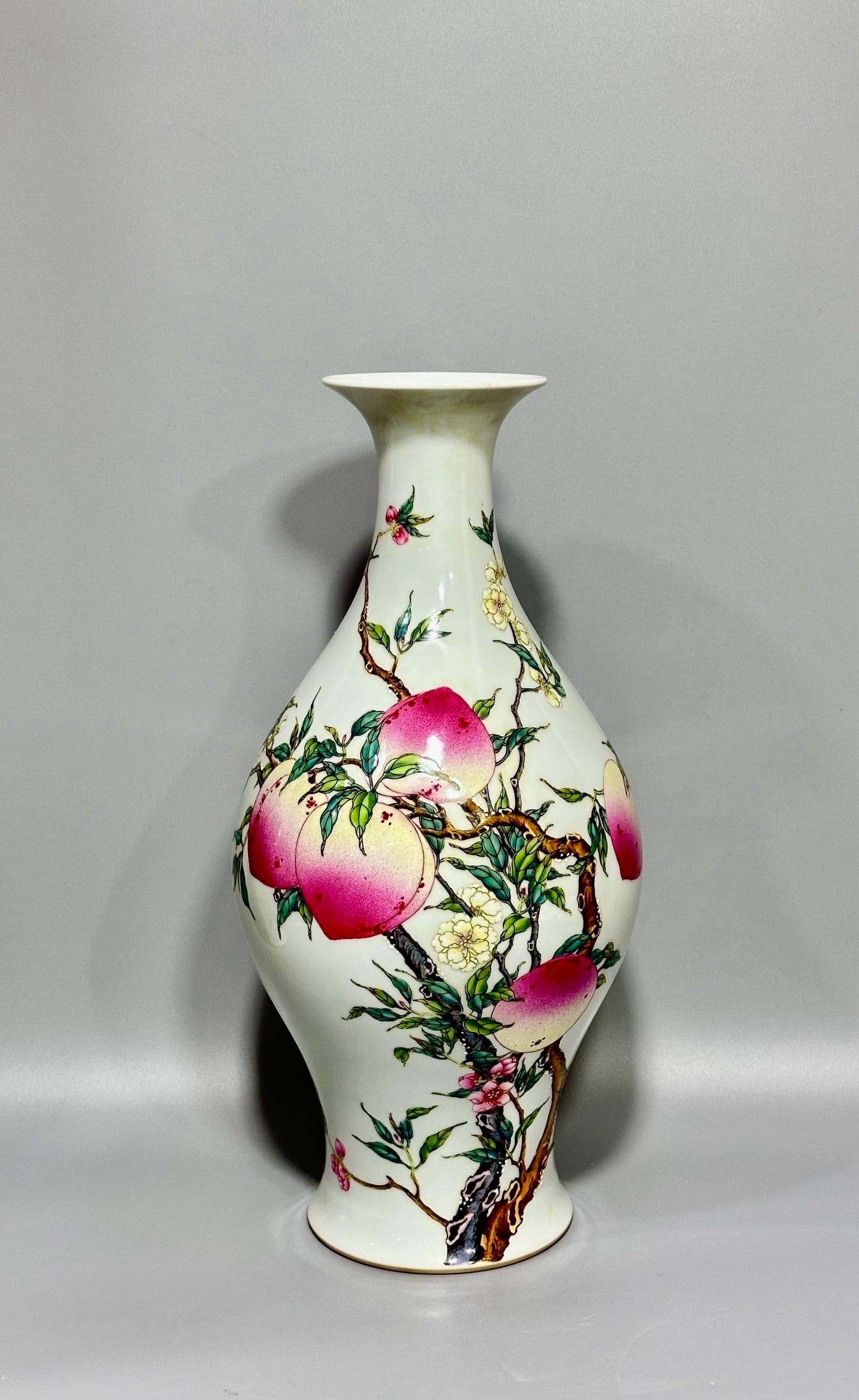 An Exquisite Chinese this pastel nine-peach olive vase (1 of 8)