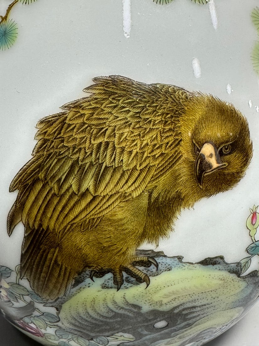 An Exquisite Chinese pastel eagle-patterned vase - 2