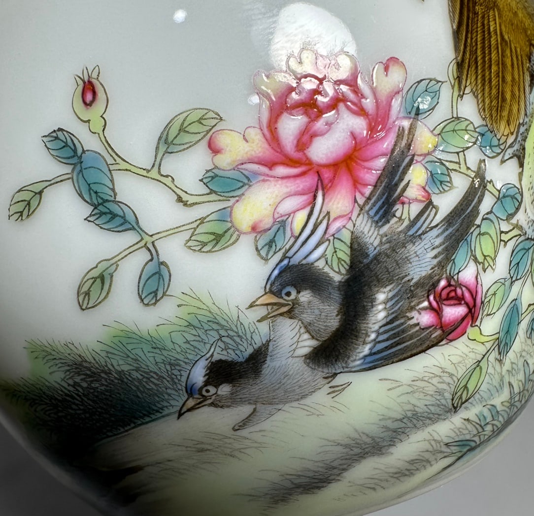 An Exquisite Chinese pastel eagle-patterned vase - 4