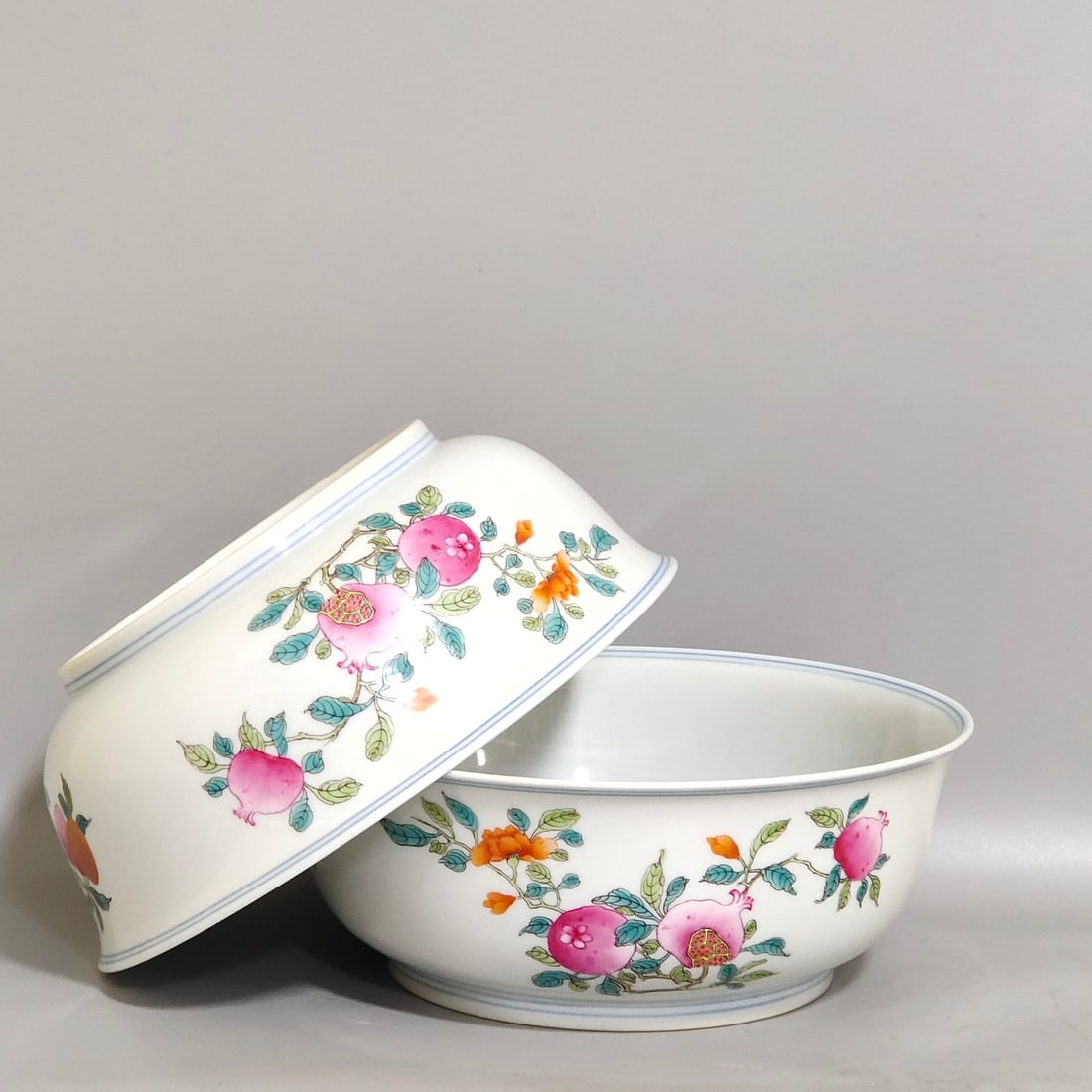 An Exquisite Chinese Cai Xiang Sanduo bowl (1 of 9)