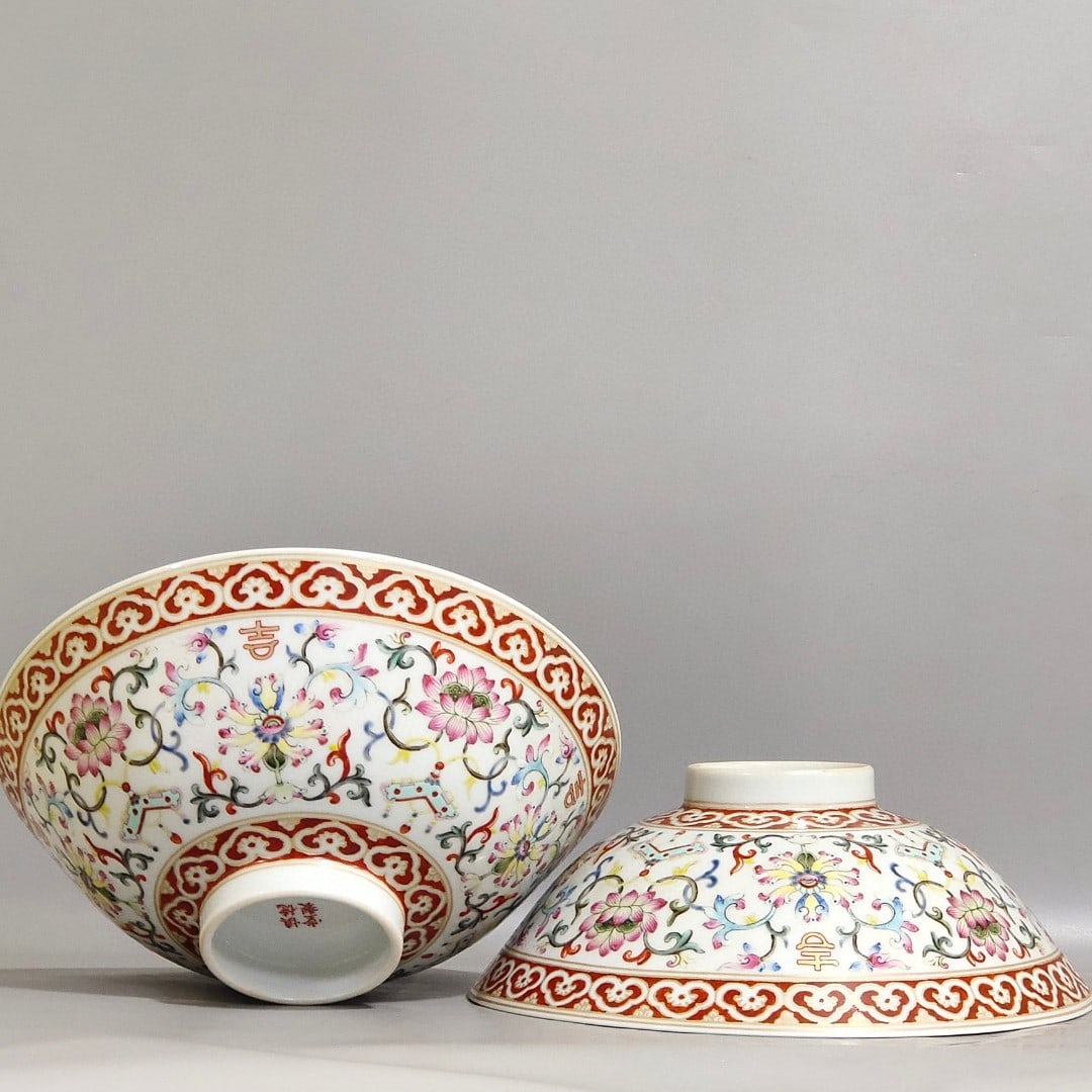 An Exquisite Chinese A bamboo hat bowl with lotus leaves: Size: Diameter 20 cm - Height 7.2 cm |Materials: Porcelain |Style Dynasty: Qing dynasty |Inscription: Daoguang Mark |Object: bowl
