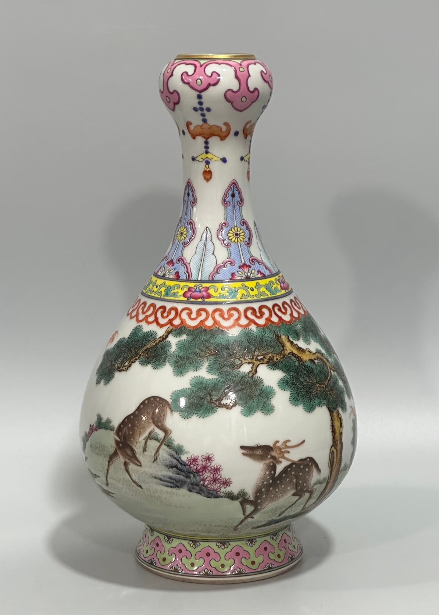 An Exquisite Chinese pastel pine deer and crane pattern garlic vase: Size: Height 28 cm - Diameter 15 cm |Materials: Porcelain |Style Dynasty: Qing dynasty |Inscription: Qianlong Mark |Object: vase