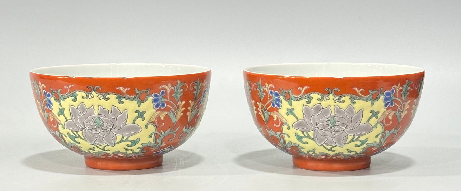 An Exquisite Chinese Yangcai coral red consecrated peony pattern bowl