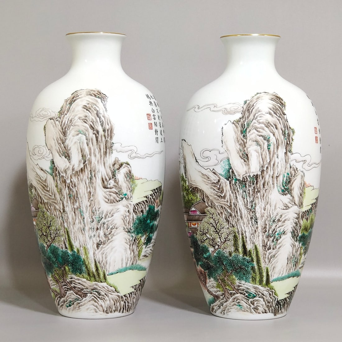 An Exquisite Chinese A plum vase Burner in the Hongxian year with ink and color paintings: Size: Height 23.5 cm - Diameter 11.5 cm |Materials: Porcelain |Style Dynasty: Qing dynasty |Inscription: Hongxian Mark |Object: vase