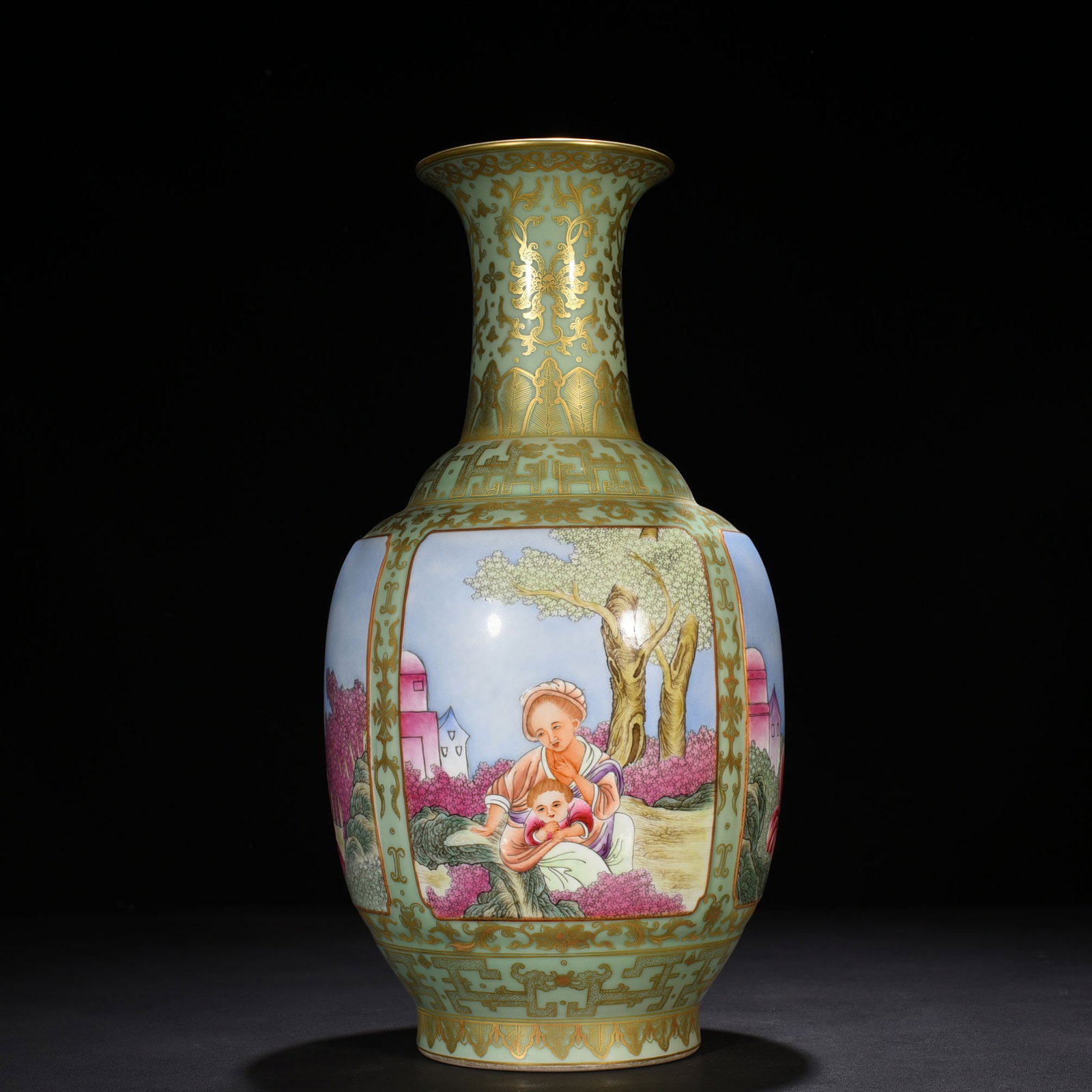 An Exquisite Chinese pink celadon glaze enamel vase with gold: Size: Height 45 cm - Width 23 cm |Materials: Porcelain |Style Dynasty: Qing dynasty |Inscription: Qianlong Mark |Object: statue