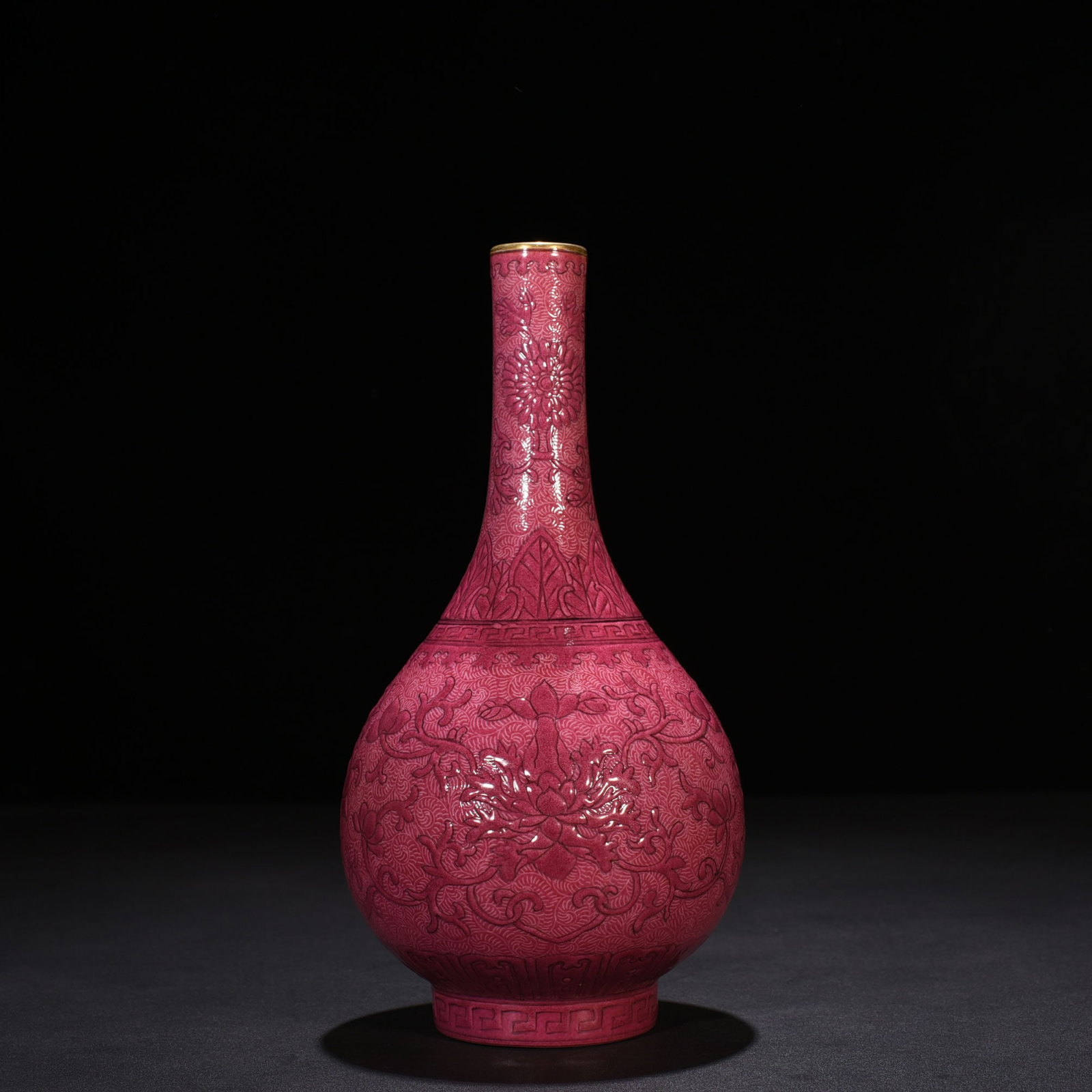 An Exquisite Chinese rouge red rolled floral gallbladder vase: Size: Height 26 cm - Width 13 cm |Materials: Porcelain |Style Dynasty: Qing dynasty |Inscription: Qianlong Mark |Object: vase