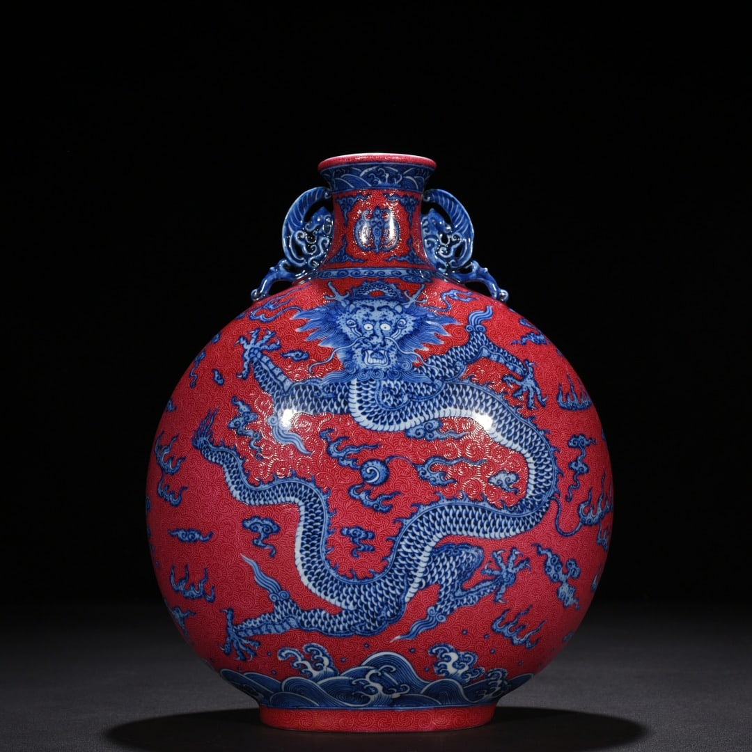 An Exquisite Chinese rolled rouge ground blue and white dragon flat vase: Size: Height 30 cm - Width 23 cm |Materials: Porcelain |Style Dynasty: Qing dynasty |Inscription: Qianlong Mark |Object: flat vase
