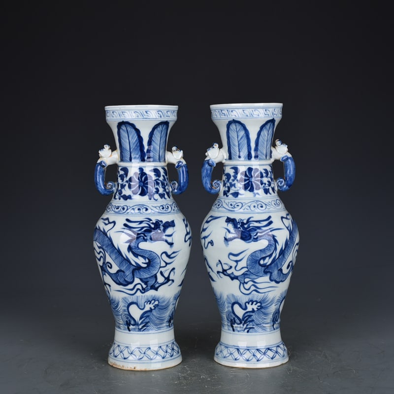 An Exquisite Chinese blue and white dragon pattern elephant ear vase