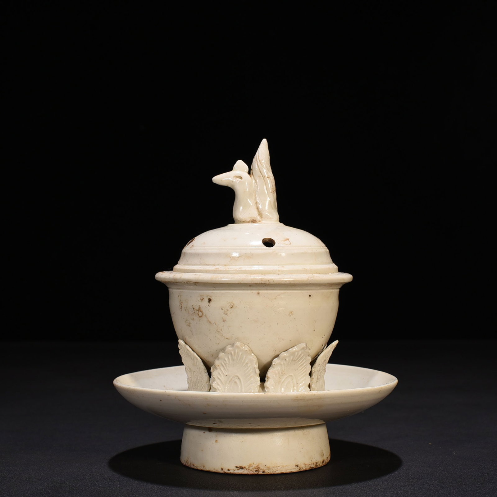 An Exquisite Chinese Ding kiln hollow smoker