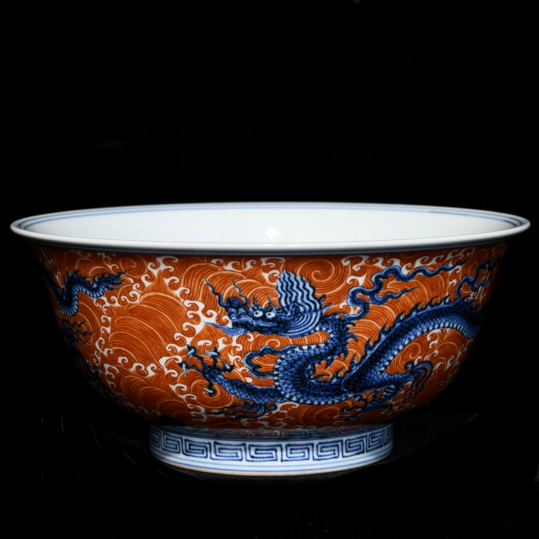 An Exquisite Chinese blue and white alum red dragon pattern bowl: Size: Width 19.8 cm - Height 9 cm |Materials: Porcelain |Style Dynasty: Ming dynasty |Inscription: Xuande Mark |Object: Chinese Antique