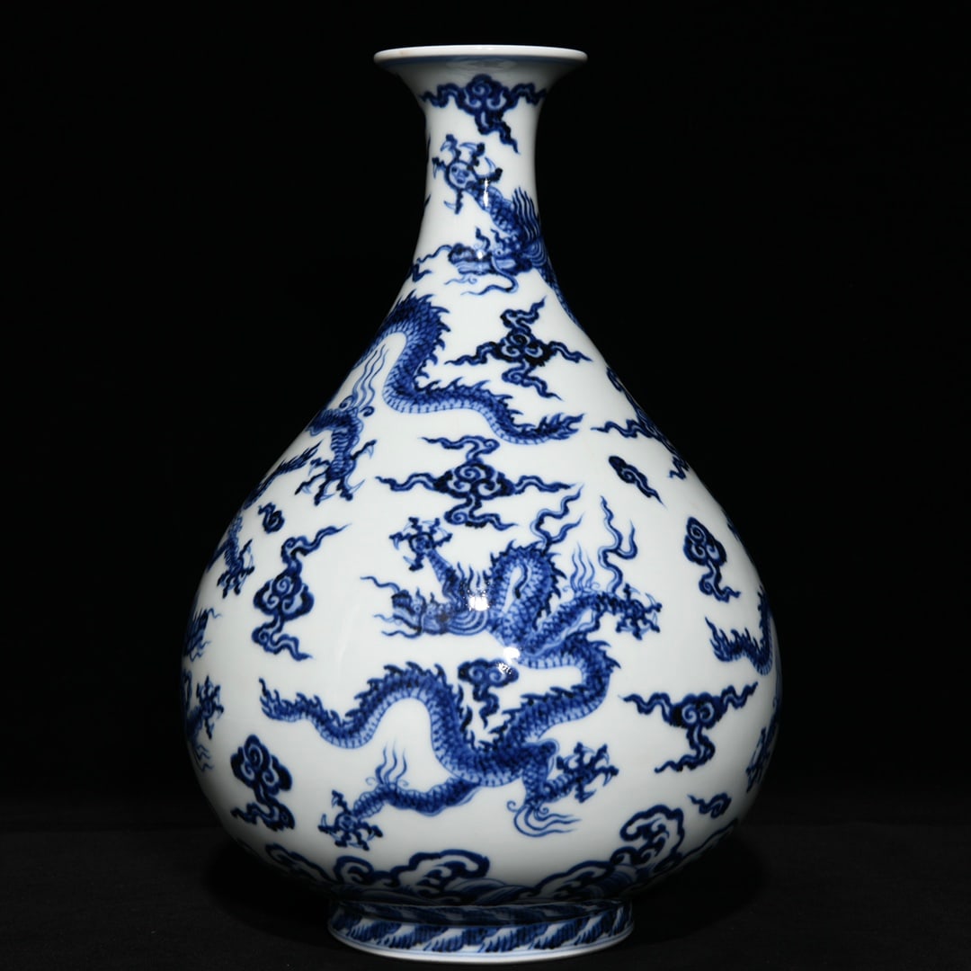 An Exquisite Chinese blue and white dragon pattern jade pot spring vase: Size: Height 27.3 cm - Width 18 cm |Materials: Porcelain |Style Dynasty: Ming dynasty |Inscription: Xuande Mark |Object: Chinese Antique