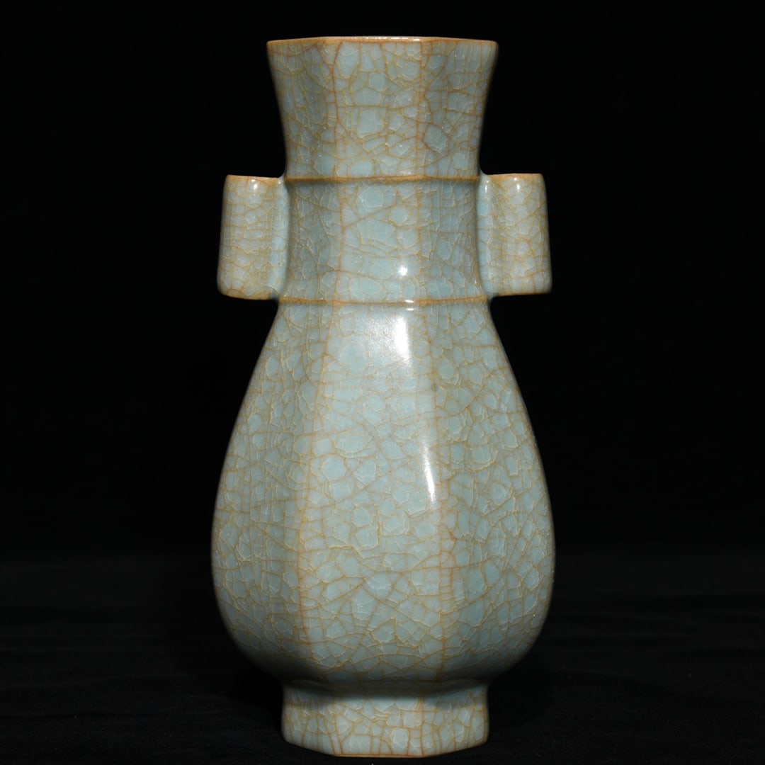 An Exquisite Chinese Ru kiln ice cracked octagonal ear bottle: Size: Height 16 cm - Width 7.5 cm |Materials: Porcelain |Style Dynasty: Song dynasty |Inscription: 10th-c |Object: Chinese Antique