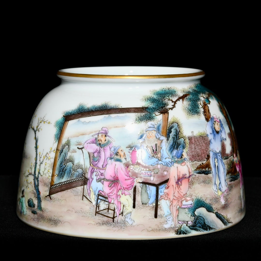 An exquisite Chinese famille rose tea-fighting horseshoe washer: Size: Width 13.2 cm - Height 8.2 cm |Materials: Porcelain |Style Dynasty: Qing dynasty |Inscription: Yongzheng Mark |Object: Chinese Antique