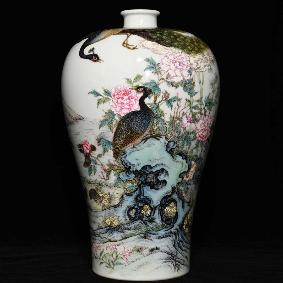 An exquisite Chinese pastel peacock flower plum vase: Size: Height 37.5 cm - Width 23 cm |Materials: Porcelain |Style Dynasty: Qing dynasty |Inscription: Yongzheng Mark |Object: Chinese Antique