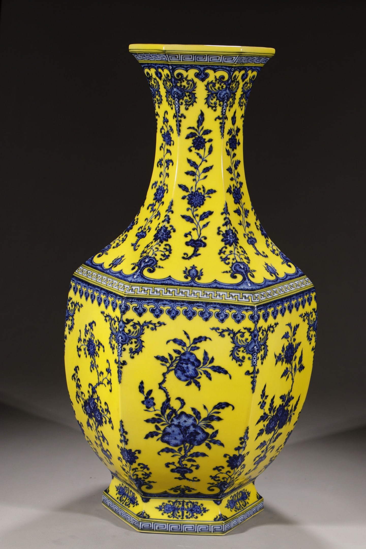 An Exquisite Chinese Yellow ground blue and white vase with three flowers (1 of 9)