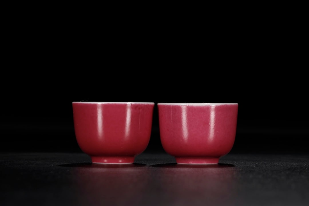 An Exquisite Chinese carmine red glaze tea cup: Size: Height 3 cm - Width 4 cm |Materials: Porcelain |Style Dynasty: Qing dynasty |Inscription: yongzheng Mark |Object: Chinese Antique