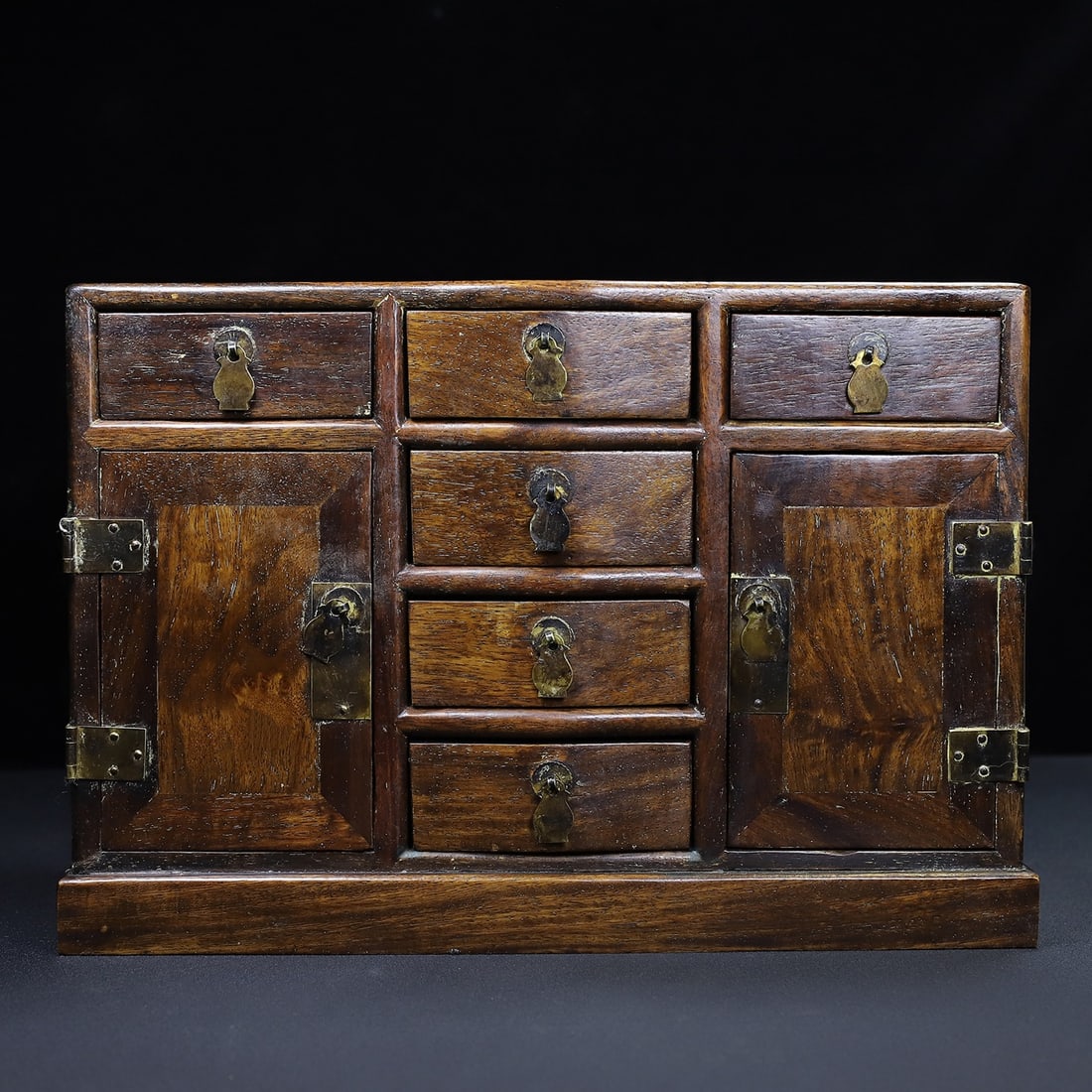 An Exquisite Chinese Rare rosewood six drawer two door multi treasure cabinet: Size: Width 36 cm - Height 24.5 cm Materials: Rosewood Style Dynasty: Qing Dynasty Attributed: Qinalong Period Object: Chinese Antique