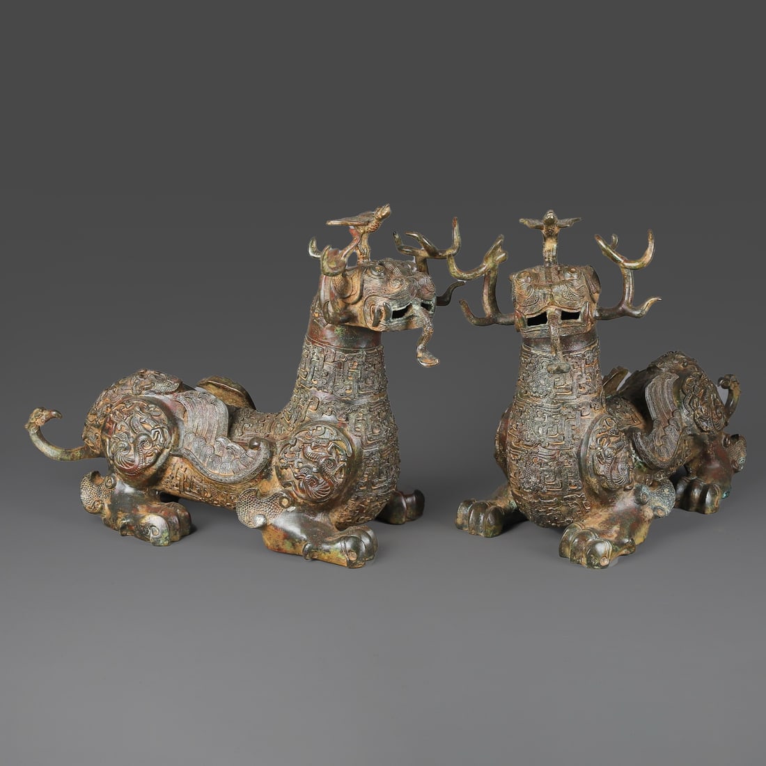 An Exquisite Chinese A pair of bronze Mangong double winged beasts (1 of 9)