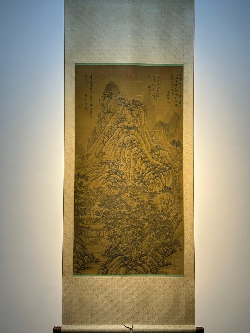 An Exquisite Chinese Scroll Hand Painting (1 of 9)