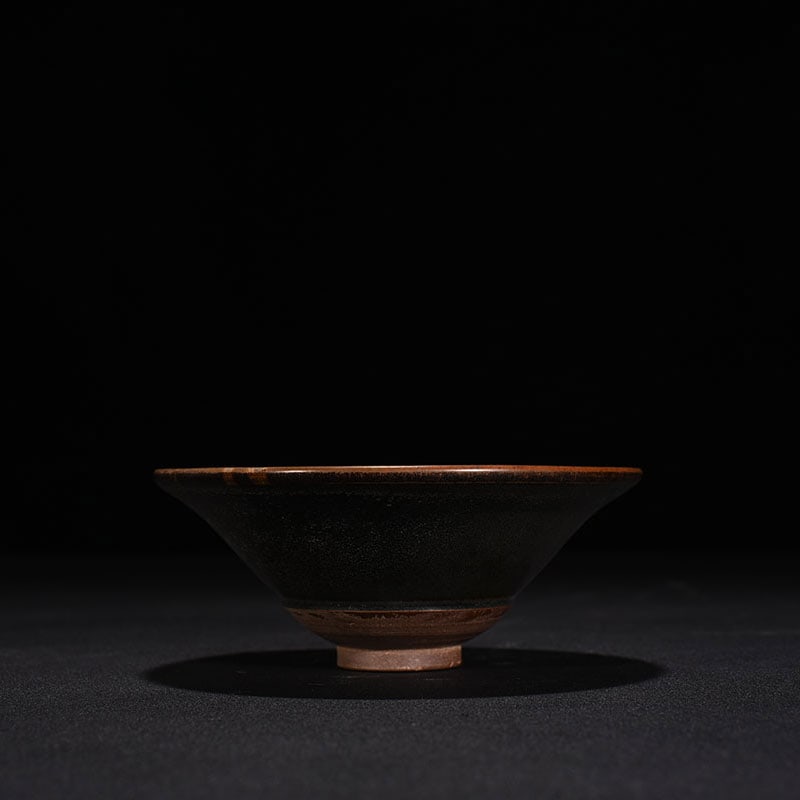 An Exquisite Chinese Jian Kiln bamboo hat bowl: Size: Width 13 cm - Height 5 cm |Materials: Porcelain |Style Dynasty: Song Dynasty |Attribution: 10th-c |Object: bowl
