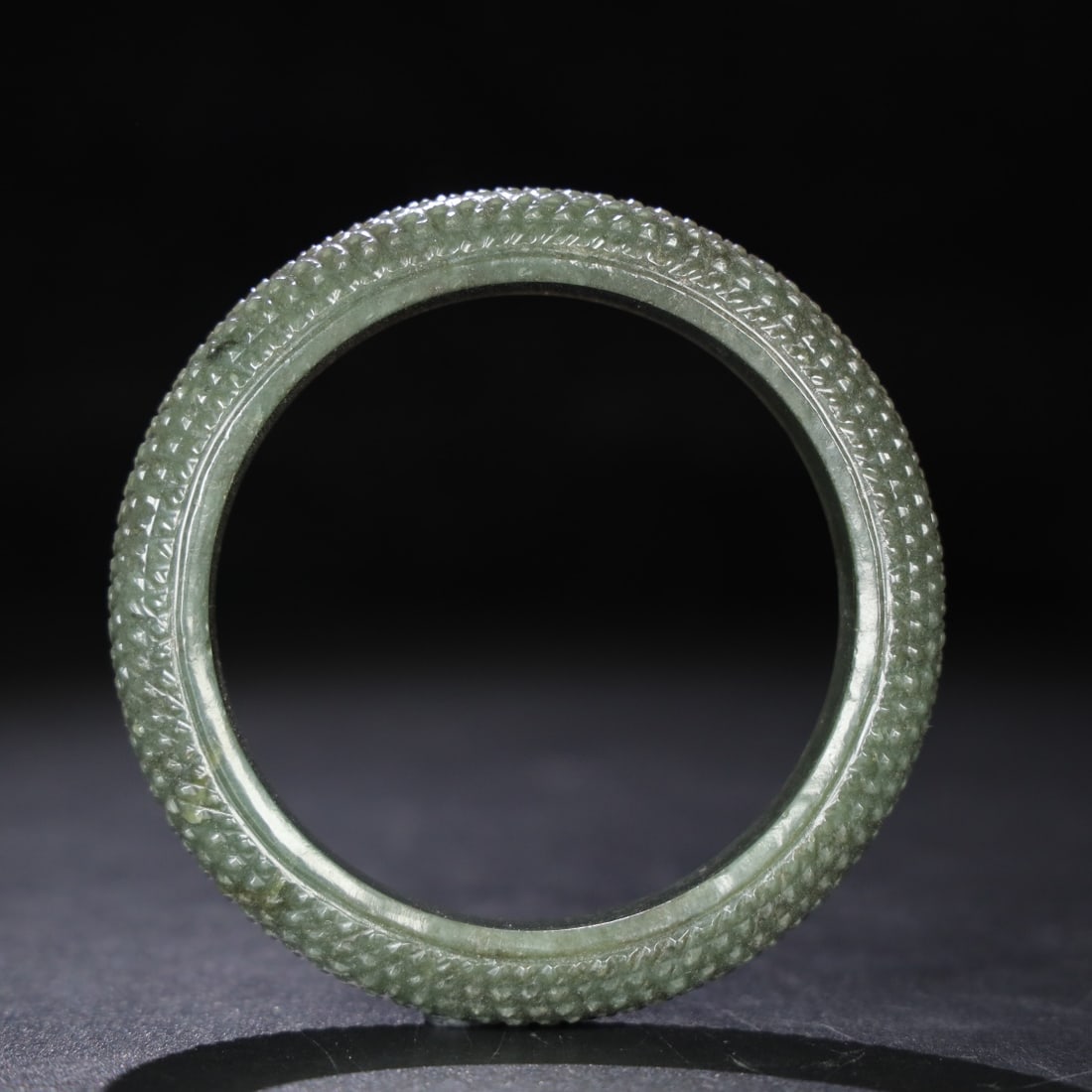 Chinese Natural Jade Carved Arm bracelets: Size: Height 81 cm - Width 2 cm |Materials: Jade |Time Period: Qing dynasty |Manufactured Date: Qianlong Period |Object: arm bracelets