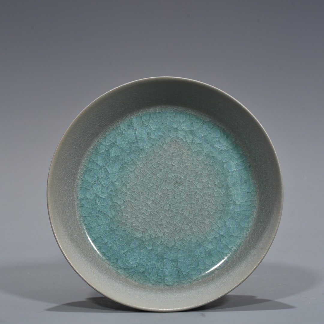 An Exquisite Chinese Ru Kiln azure glaze ice cracked round wash: Size: Width 14.8 cm - Height 3.8 cm |Materials: Porcelain |Style Dynasty: Song Dynasty |Attribution: 10th-c |Object: washer