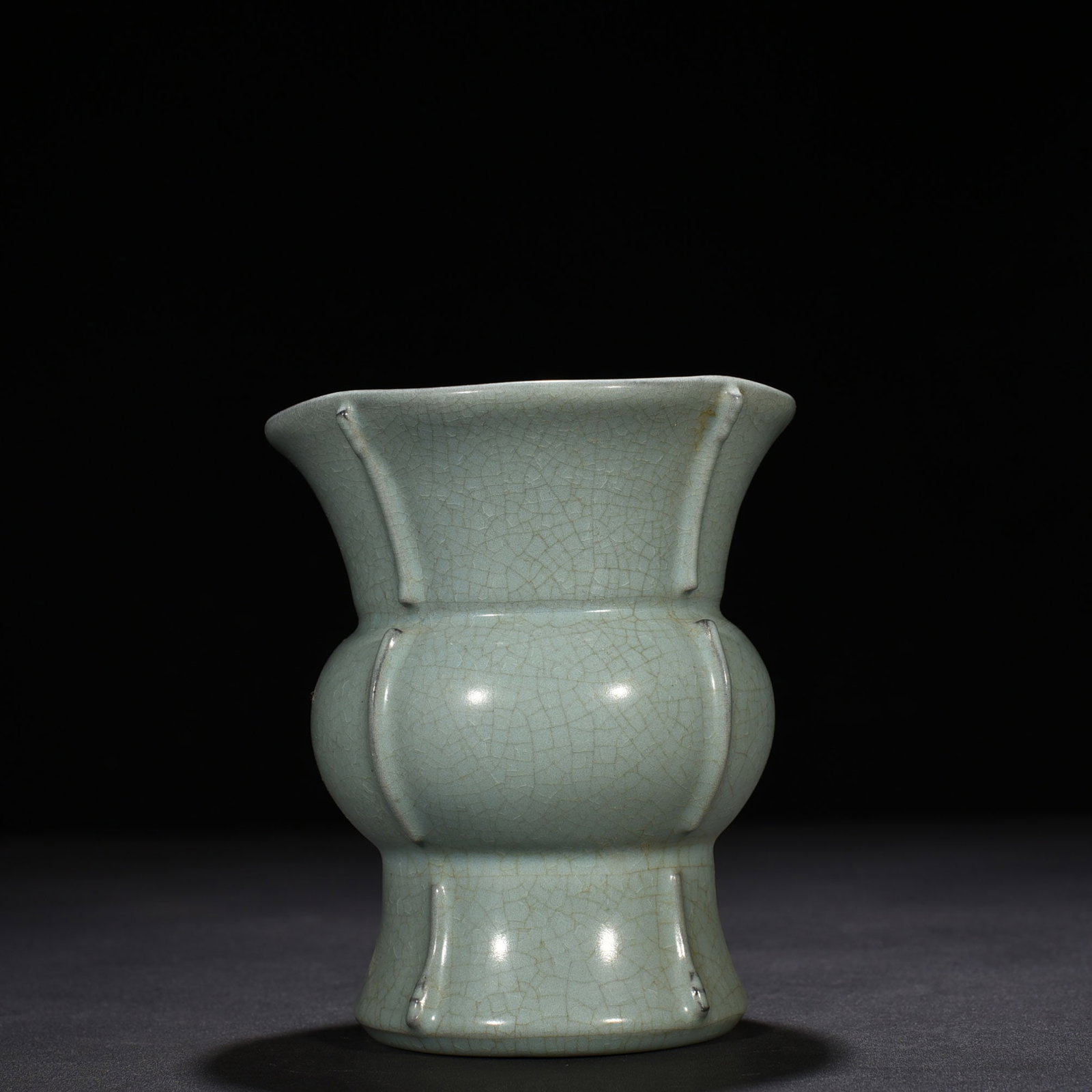 An Exquisite Chinese Ru kiln azure glaze halberd vase: Size: Height 14 cm - Width 12 cm |Materials: Porcelain |Style Dynasty: Song Dynasty |Attribution: 10th-c |Object: vase