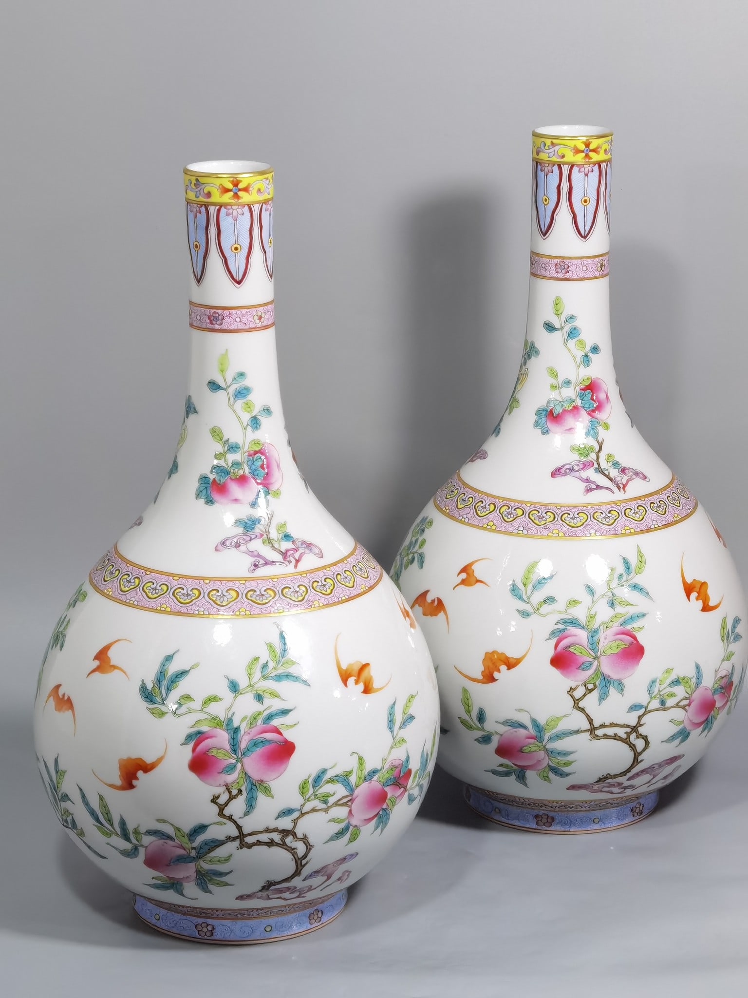 An Exquisite Chinese Pastel Sanduo pattern vase: Size: Height 34.5 cm - Width 18.5 cm |Materials: Porcelain |Style Dynasty: Qing dynasty |Inscription: Qianlong Mark |Object: vase