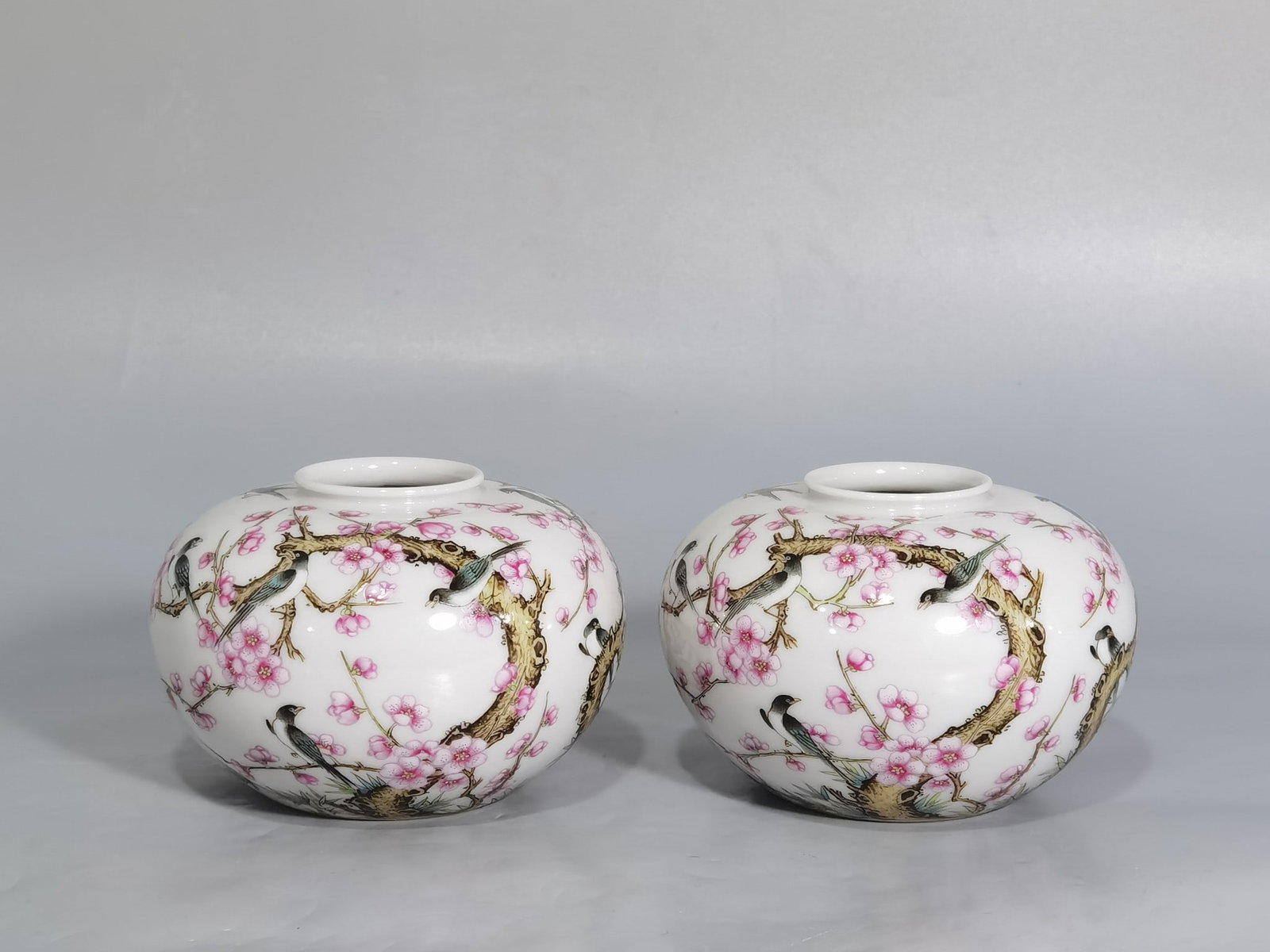 An Exquisite Chinese Twelve Magpies Climbing the Plum Water Bowl: Size: Width 9 cm - Height 6.2 cm |Materials: Porcelain |Style Dynasty: Qing dynasty |Inscription: Qianlong Mark |Object: bowl