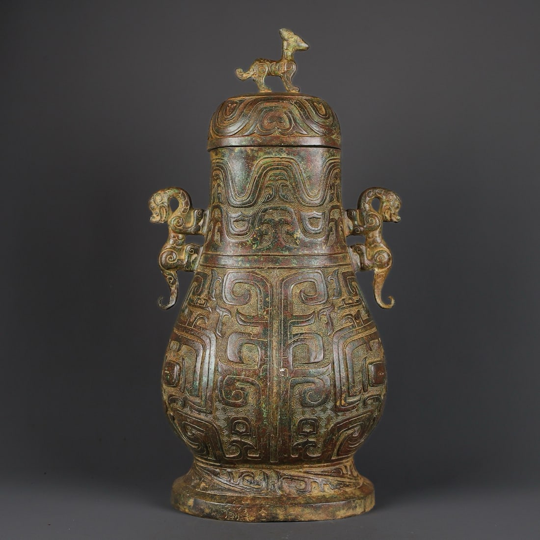 An Exquisite Chinese Bronze Double Dragon Mangong Vase: Size: Height 53 cm - Width 27 cm |Materials: Bronze |Style Dynasty: zhou dynasty |Attribution: 700-BC |Object: Bell