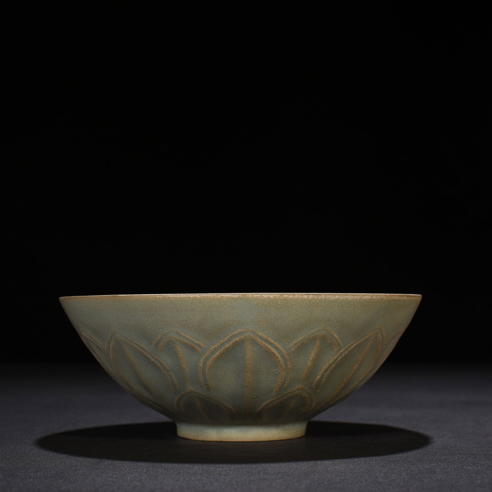 An Exquisite Chinese Ru Kiln azure glaze carved lotus petal pattern bowl: Size: Width 16.5 cm - Height 6.5 cm |Materials: Porcelain |Style Dynasty: Song Dynasty |Attribution: 10th-c |Object: bowl