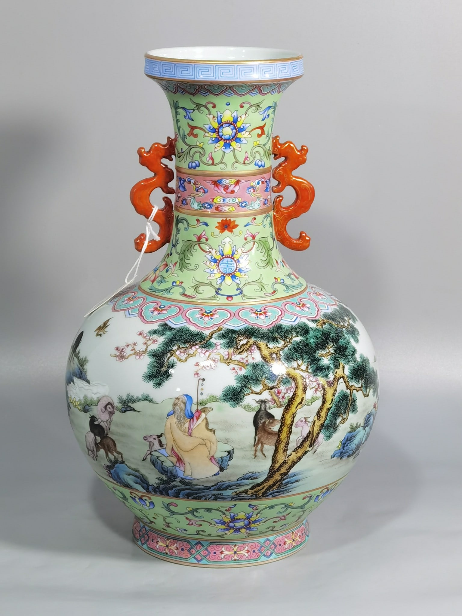 An Exquisite Chinese pastel color Su Mu sheep herding amphora: Size: Height 31 cm - Width 20 cm |Materials: Porcelain |Style Dynasty: Qing dynasty |Inscription: Qianlong Mark |Object: amphora
