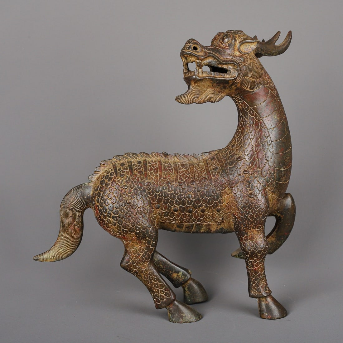 An Exquisite Chinese Bronze Dragon and Horse Spirit: Size: Height 28 cm - Width 16 cm |Materials: Bronze |Style Dynasty: Han dynasty |Attribution: 1st to 3rd-C |Object: Bell