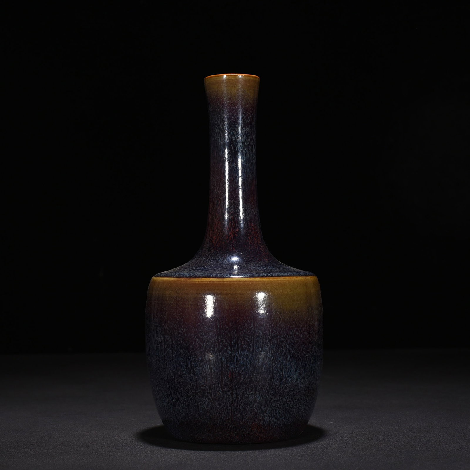 An Exquisite Chinese Jun kiln Fenghua model rose purple glaze paper mallet vase: Size: Height 26 cm - Width 12 cm |Materials: Porcelain |Style Dynasty: Song Dynasty |Attribution: 10th-c |Object: vase