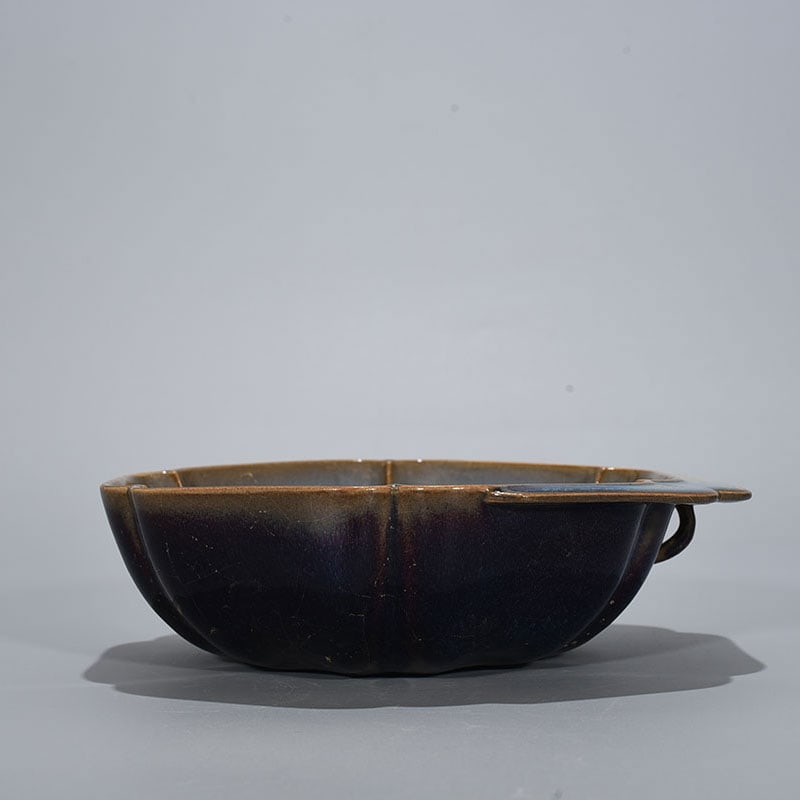 An Exquisite Chinese Jun kiln style rose purple glaze hat and ear washer: Size: Width 22 cm - Height 6 cm |Materials: Porcelain |Style Dynasty: Song Dynasty |Attribution: 10th-c |Object: washer