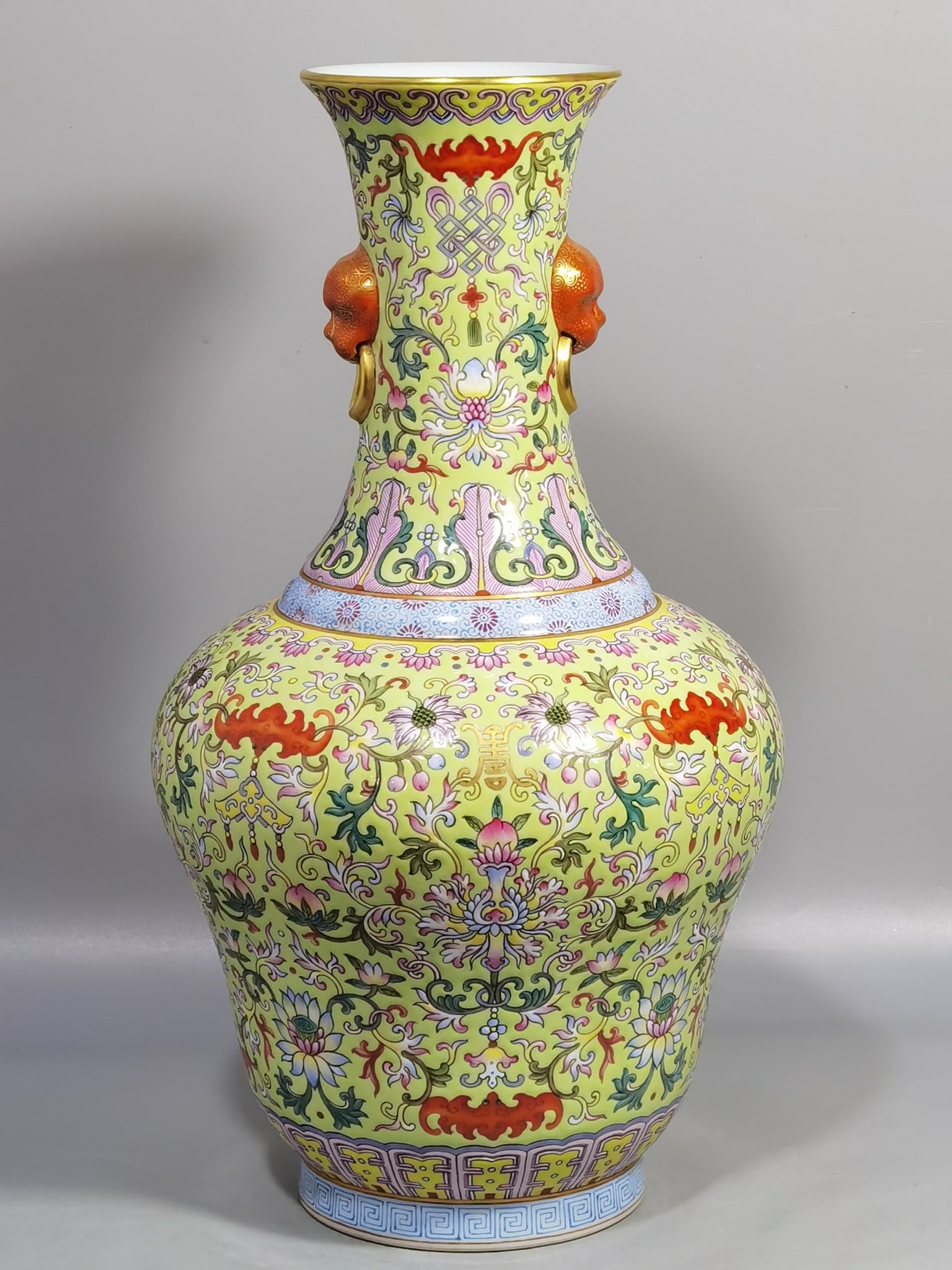 An Exquisite Chinese green land pastel blessing and longevity twining lotus and animal ears skimming: Size: Height 34.8 cm - Width 19 cm |Materials: Porcelain |Style Dynasty: Qing dynasty |Inscription: Qianlong Mark |Object: bottle