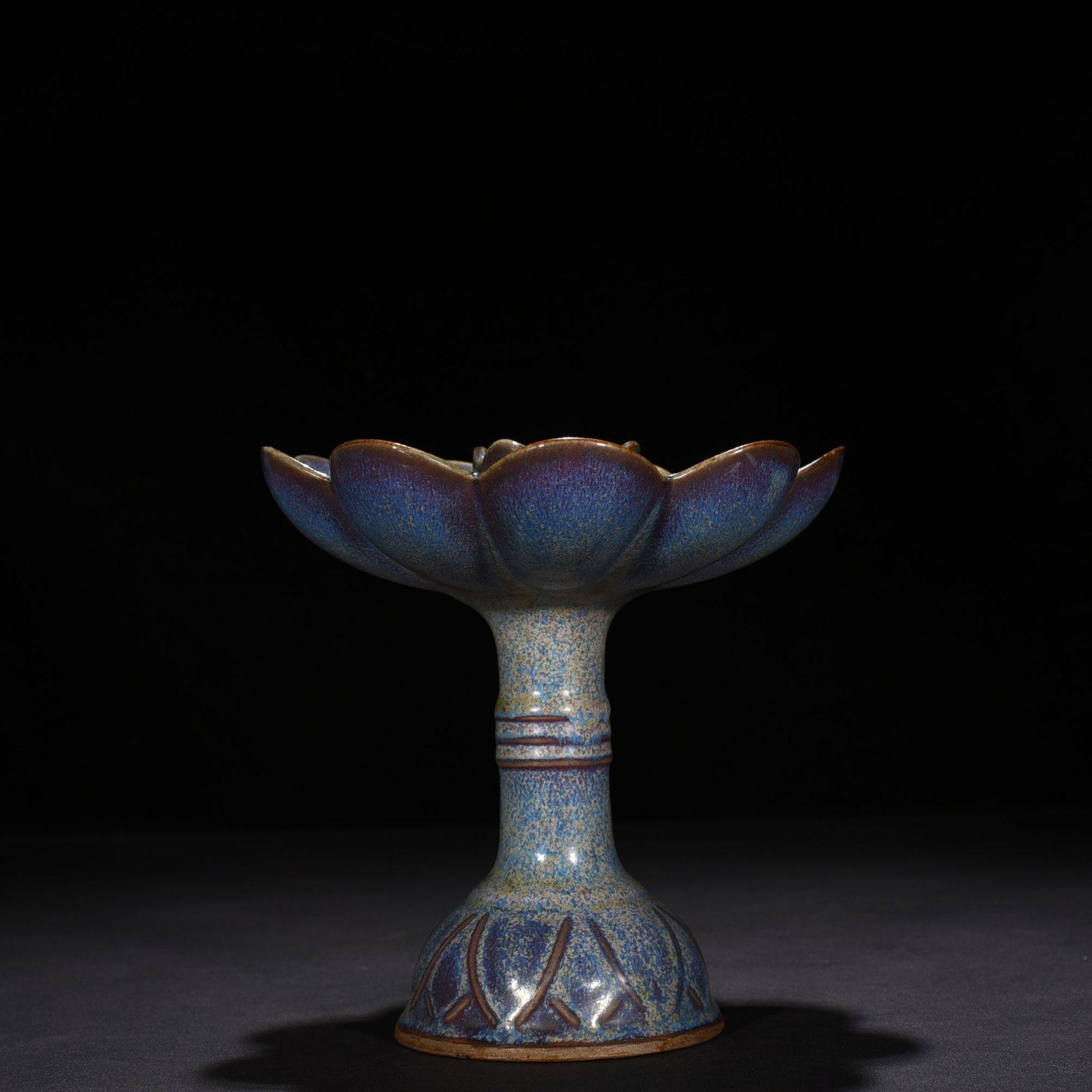 An Exquisite Chinese Jun kiln glaze kiln transformed into lotus lantern: Size: Height 17 cm - Width 16 cm |Materials: Porcelain |Style Dynasty: Song Dynasty |Attribution: 10th-c |Object: lantern