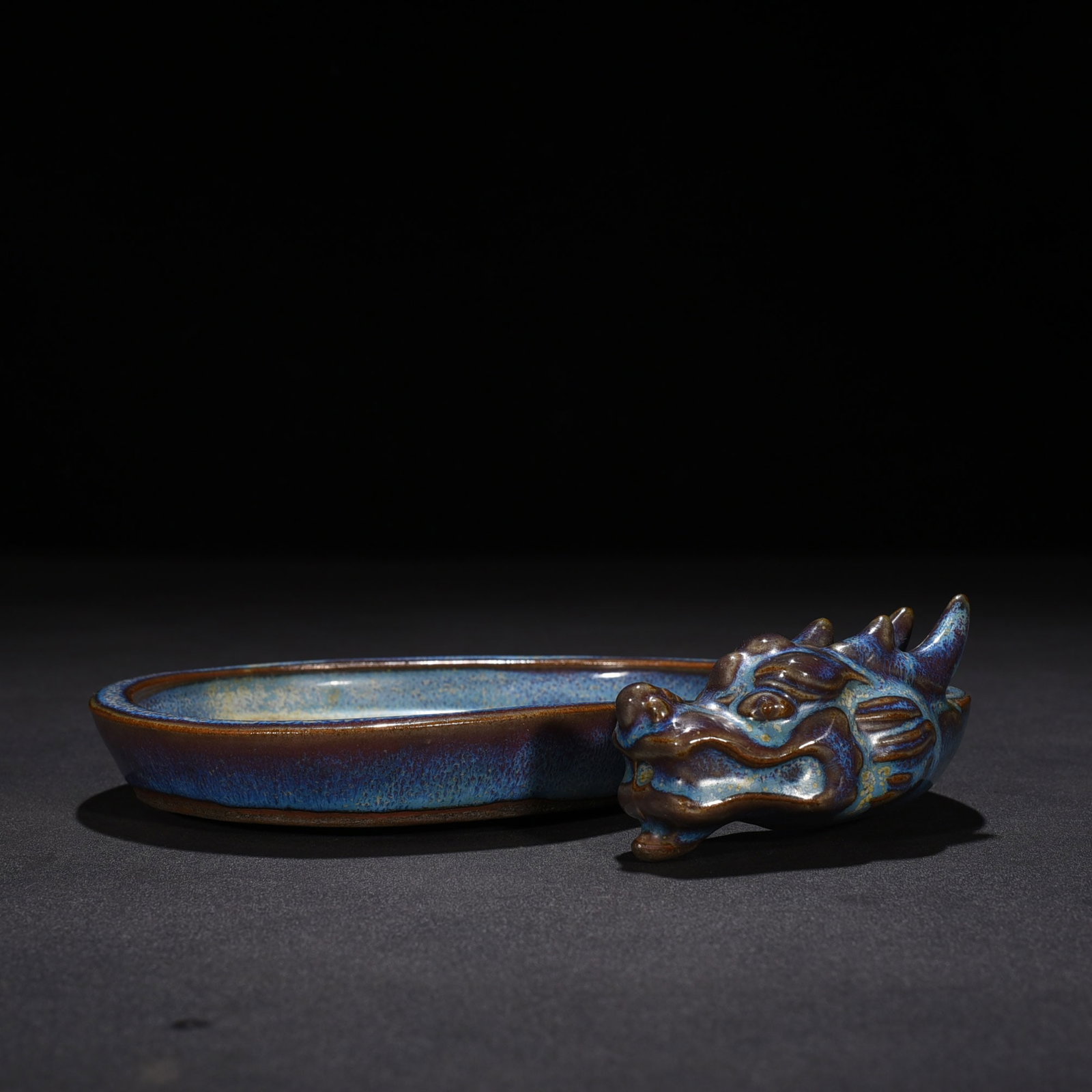 An Exquisite Chinese Jun kiln glaze dragon head wash: Size: Width 19 cm - Height 4.5 cm |Materials: Porcelain |Style Dynasty: Song Dynasty |Attribution: 10th-c |Object: wash