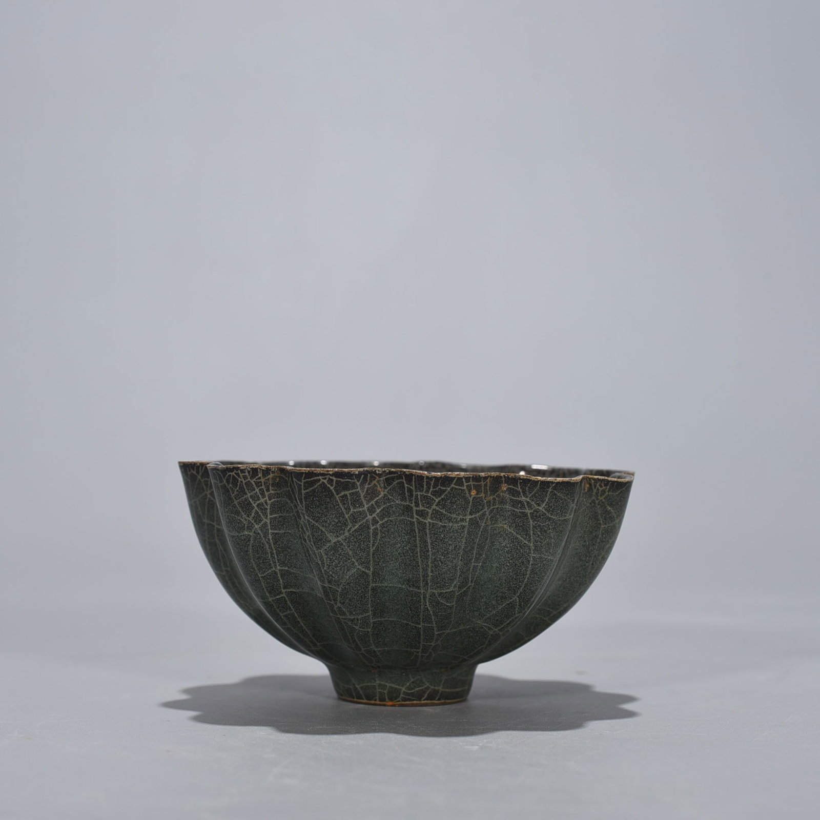 An Exquisite Chinese Longquan Xikou kiln chrysanthemum petal bowl (1 of 7)