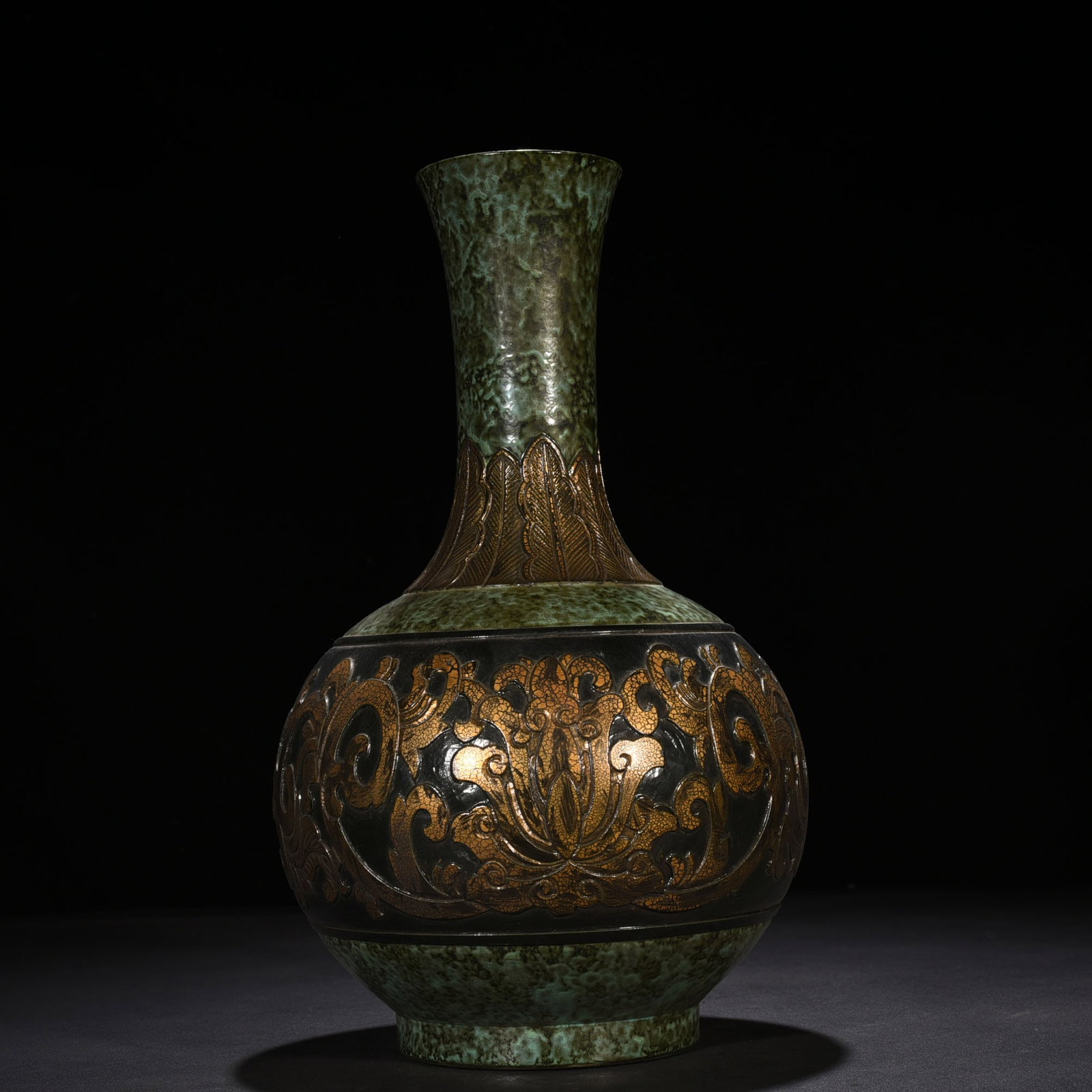 An Exquisite Chinese bronze glaze carved vase with lotus pattern: Size: Height 41 cm - Width 23 cm |Materials: Porcelain |Style Dynasty: Qing dynasty |Inscription: Qianlong Mark |Object: vase