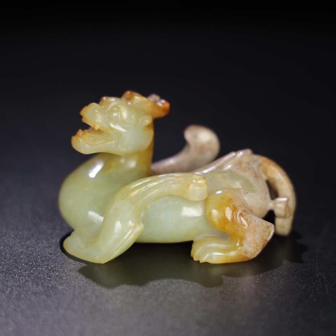 Chinese Natural Jade Carved animals statue: Size: Width 8.5 cm - Height 5 cm |Materials: Jade |Dynasty: Qing dynasty |Inscription: Qianlong Period |Object: animals statue