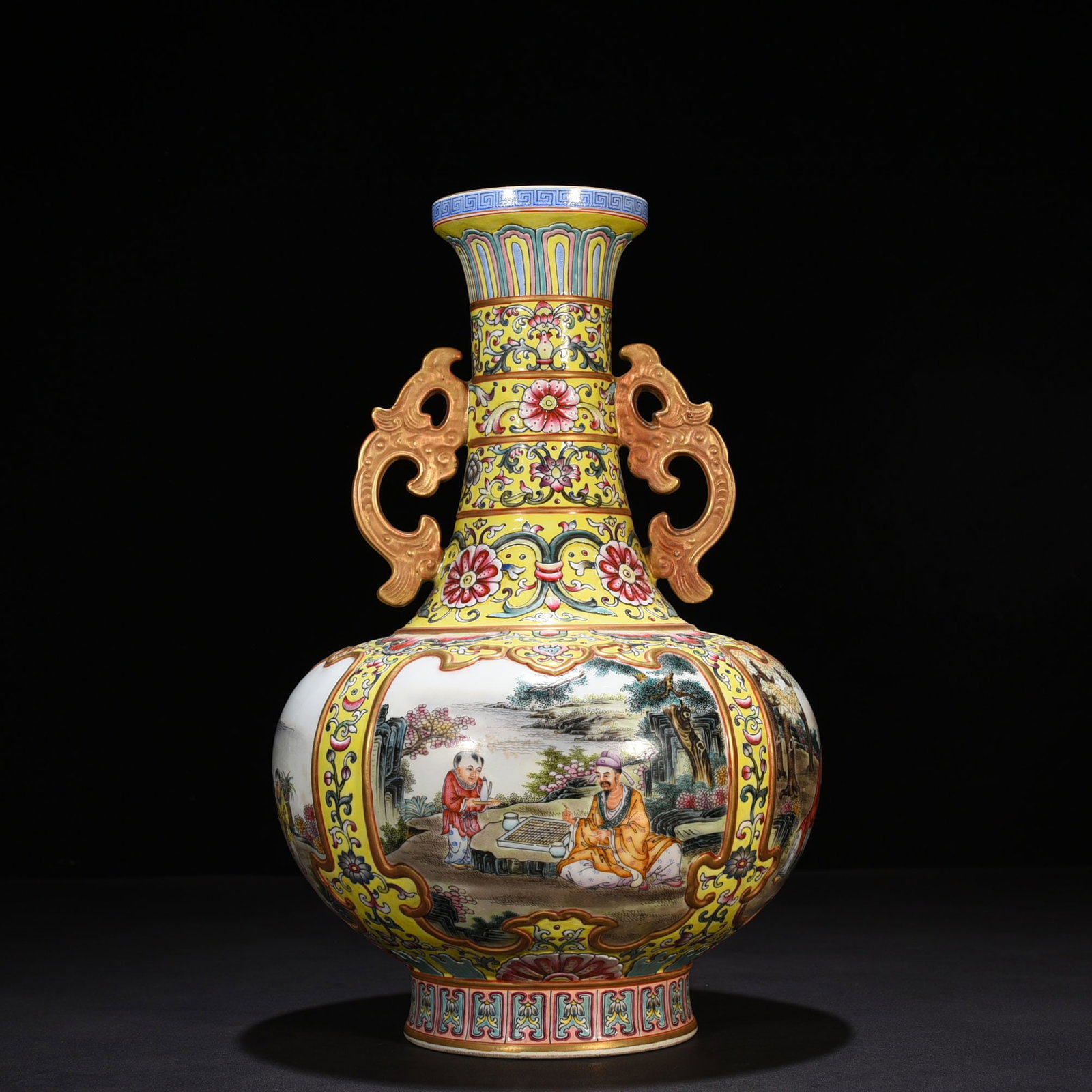 An Exquisite Chinese yellow ground enamel amphorae: Size: Height 40 cm - Width 25 cm |Materials: Porcelain |Dynasty: Qing dynasty |Inscription: Qianlong Mark |Object: amphora