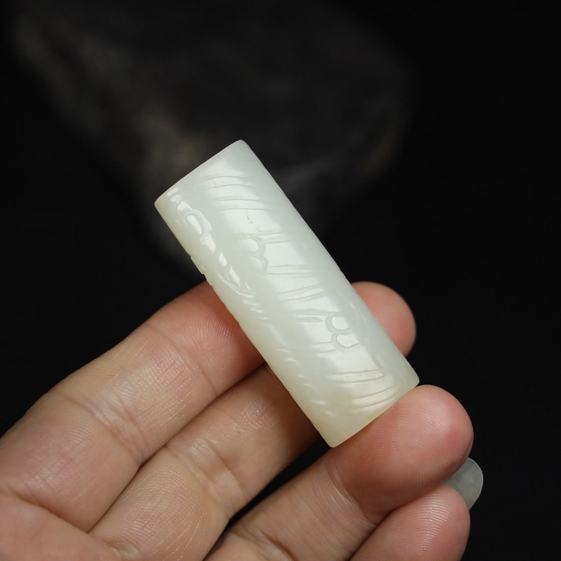 Chinese Natural Jade Carved Ornaments: Size: Width 5.2 cm - Height 2 cm |Materials: Jade |Dynasty: Qing dynasty |Inscription: Qianlong Period |Object: Ornaments