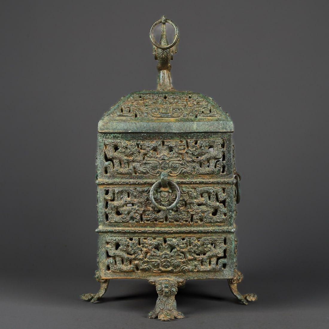 An Exquisite Chinese Bronze standing bird square warehouse smoker: Size: Height 31 cm - Width 20 cm |Materials: Bronze |Dynasty: Han dynasty |Attribution: 1st to 3rd-C |Object: Bell