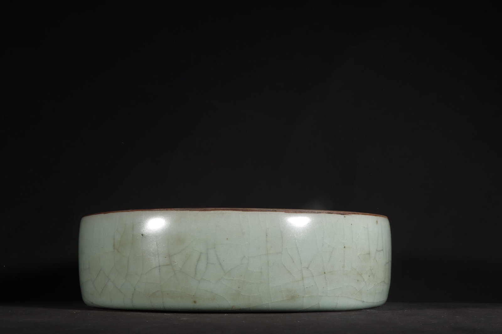 An Exquisite Chinese Official kiln pink celadon glaze large washer: Size: Height 6.5 cm - Width 22.5 cm |Materials: Porcelain |Dynasty: Song dynasty |Inscription: 10th-c |Object: washer