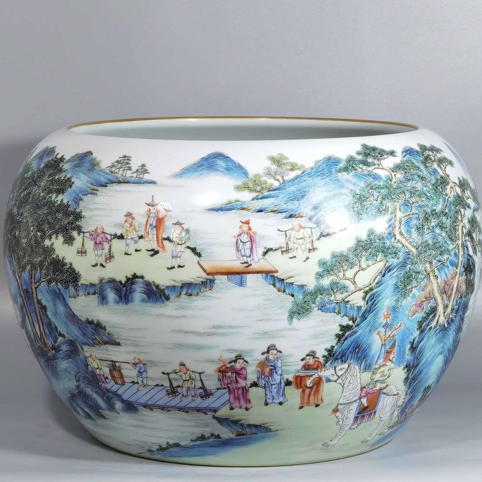 An Exquisite Chinese Western color wash tank (1 of 9)
