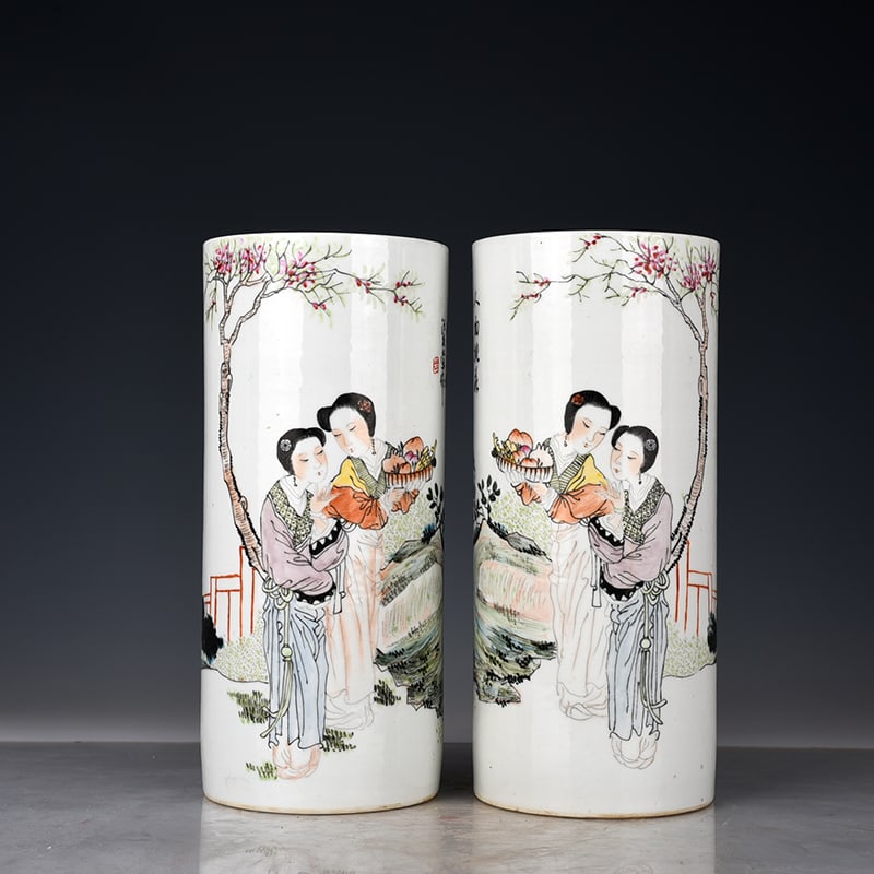 An Exquisite ChineseJiang Youtang light purple peach blossom: Size: Height 28 cm - Width 13 cm |Materials: Porcelain |Dynasty: Qing dynasty |Inscription: Republic Period |Object: amphora