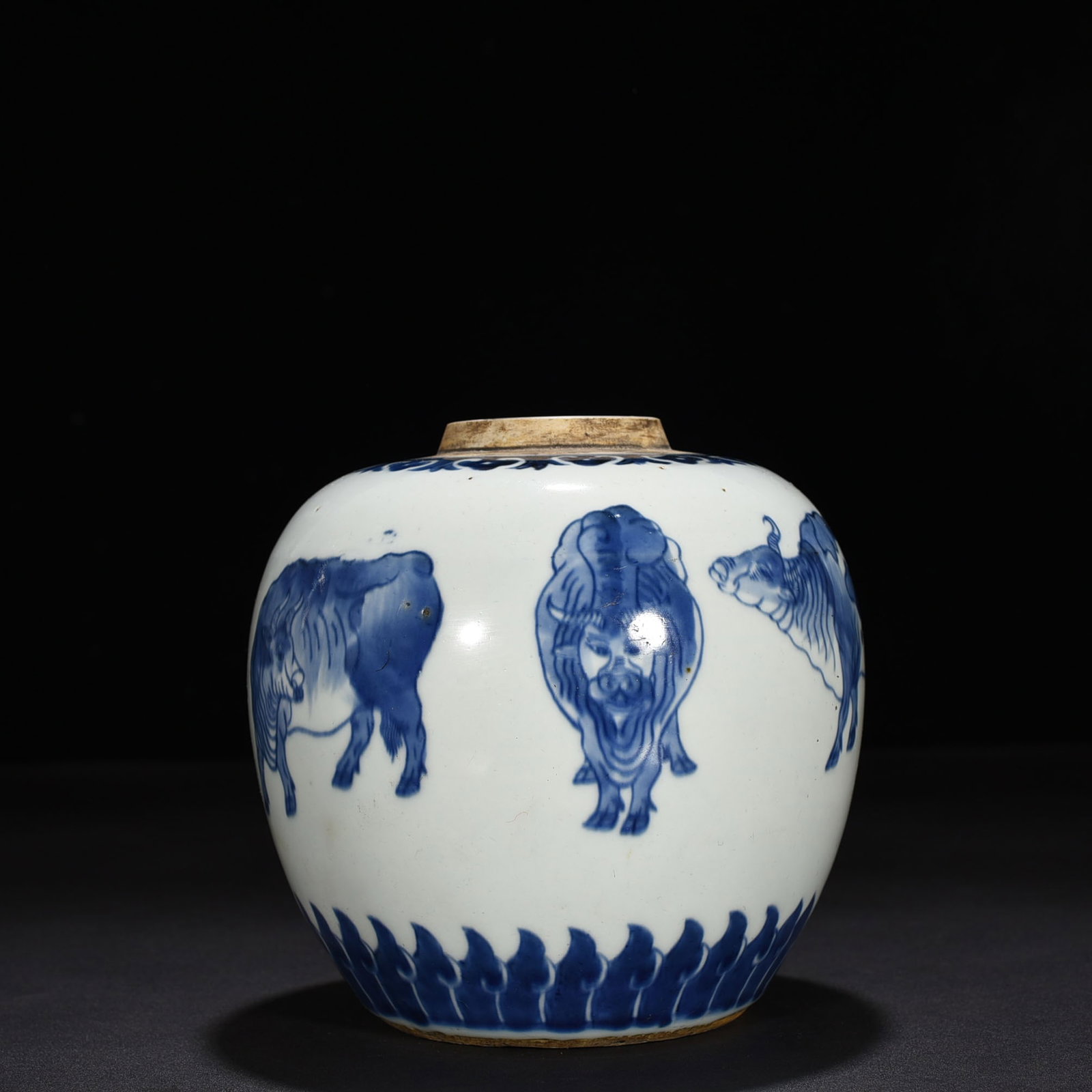 An Exquisite Chineseblue and white five-ox pattern jar - 2